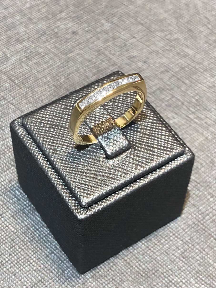 0,32ct. Brillant Ring 750/- Gelbgold EXR4098