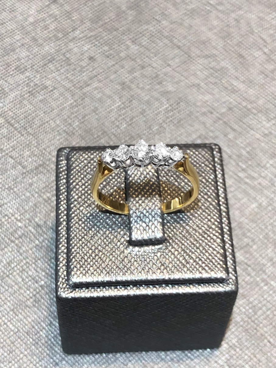 0,52ct. Brillant Ring 750/- Gelbgold EXR4093